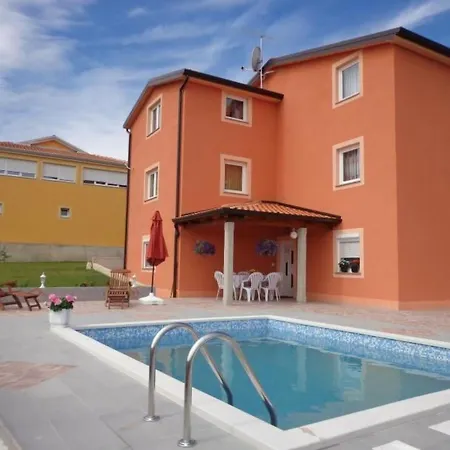 Mit Panoramablick In Ruhiger Lage By Interhome Kaštel