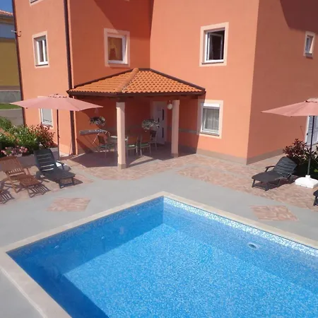 Mit Panoramablick In Ruhiger Lage By Interhome Appartement Kaštel