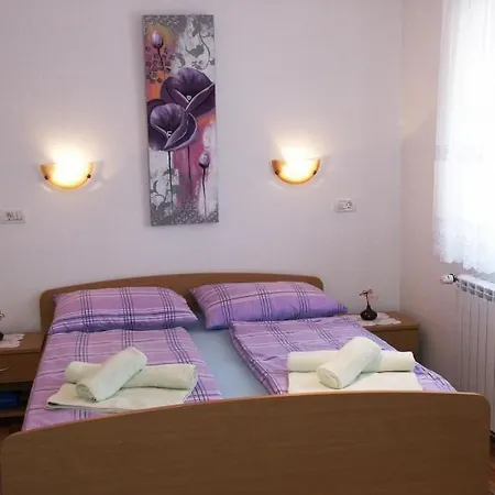 Apartment Mit Panoramablick In Ruhiger Lage By Interhome Kaštel