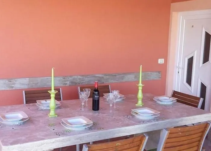 아파트 Mit Panoramablick In Ruhiger Lage By Interhome Kaštel