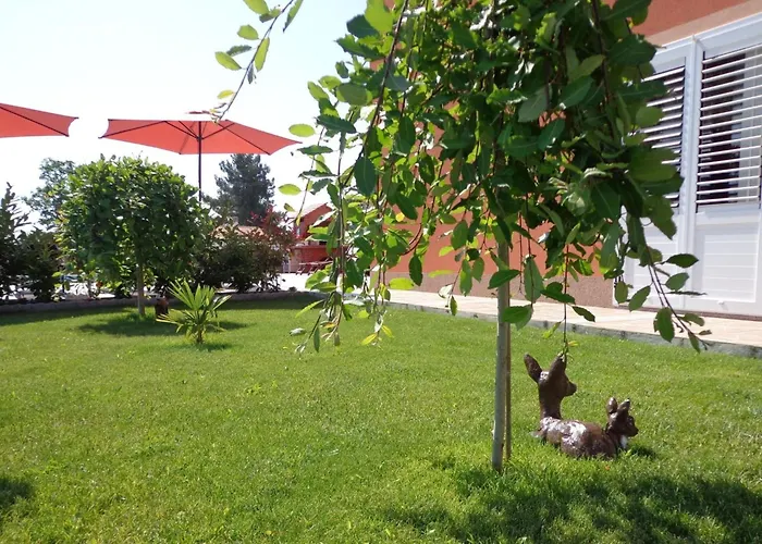 아파트 Mit Panoramablick In Ruhiger Lage By Interhome Kaštel