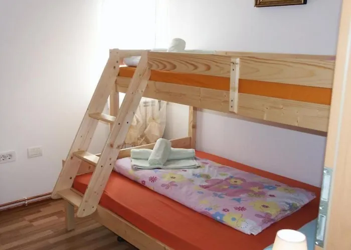 Mit Panoramablick In Ruhiger Lage By Interhome 아파트