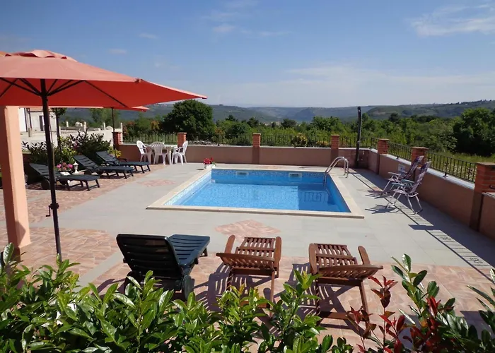 Mit Panoramablick In Ruhiger Lage By Interhome 아파트