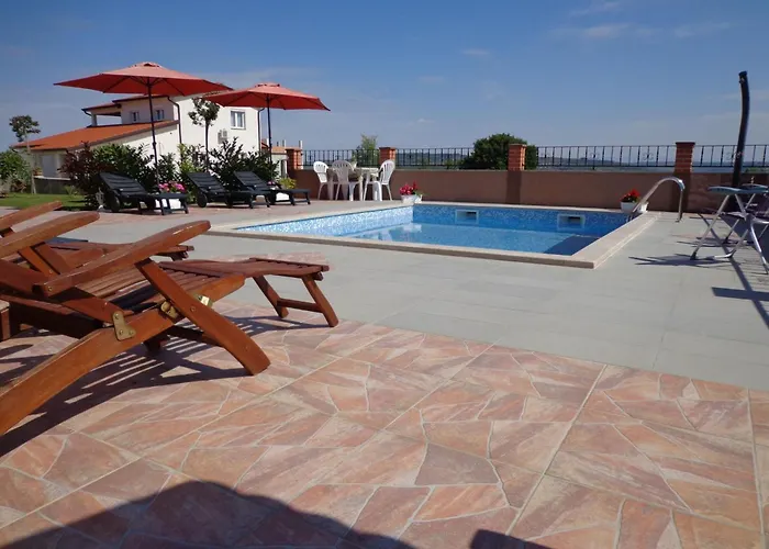 아파트 Mit Panoramablick In Ruhiger Lage By Interhome